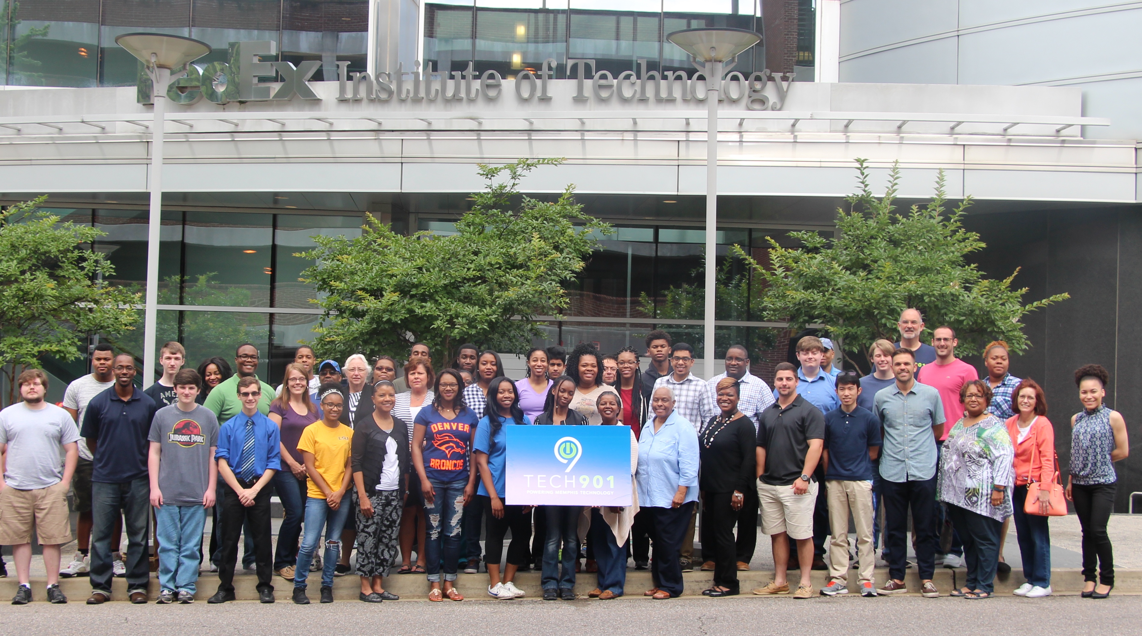 Tech901 class at the FedEx Institute of Technology